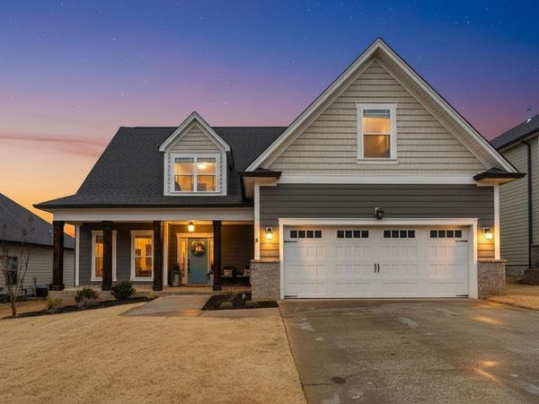 7458 White Pine Drive, Ooltewah, TN 37363