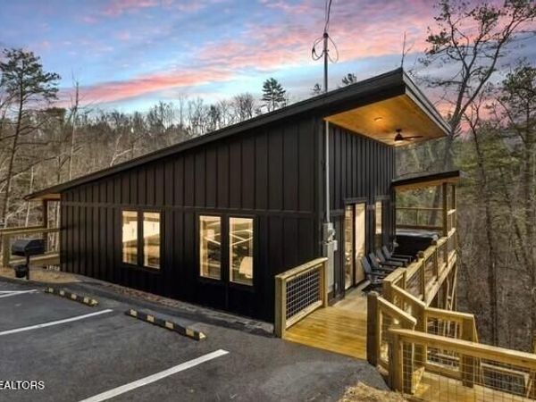 - Chinquapin Drive, Sevierville, TN 37862