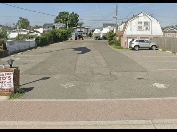 274 Woodcleft Avenue, Freeport, NY 11520