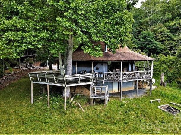 745 Broom Road, Tuckasegee, NC 28783