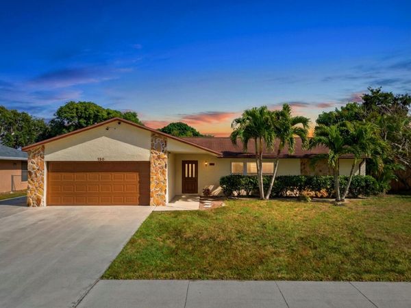 150 Valencia Street, Royal Palm Beach, FL 33411