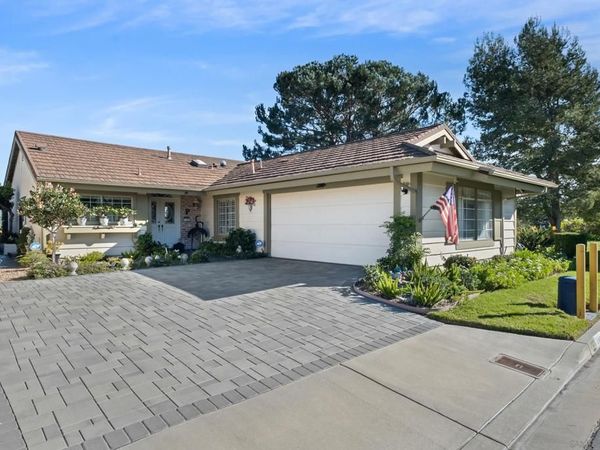 1169 Calle Del Baston, San Marcos, CA 92078