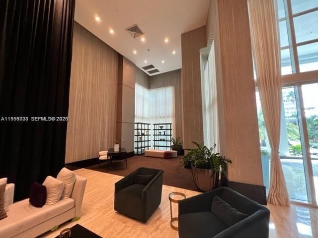 950 Brickell Bay Dr, Unit 4100, Miami, FL 33131 Photo
