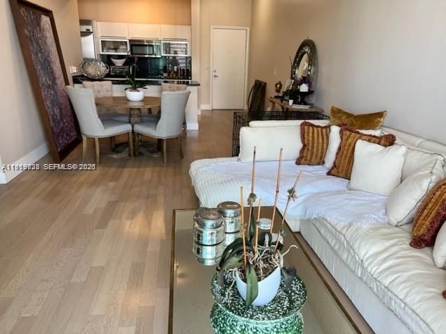 950 Brickell Bay Dr, Unit 4100, Miami, FL 33131 Photo