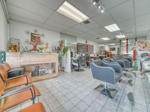 Full-Service Beauty Salon For Sale In Sweetwater, Sweetwater, FL 33174