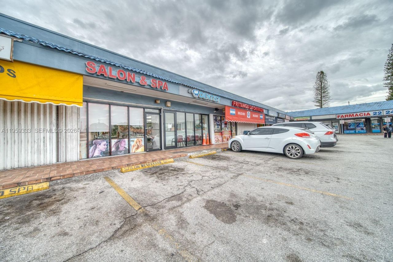 Full-service Beauty Salon For Sale In Sweetwater, Sweetwater, FL 33174 Photo