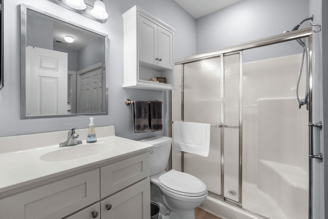 4885 Magnolia Pointe Ln. Photo 22