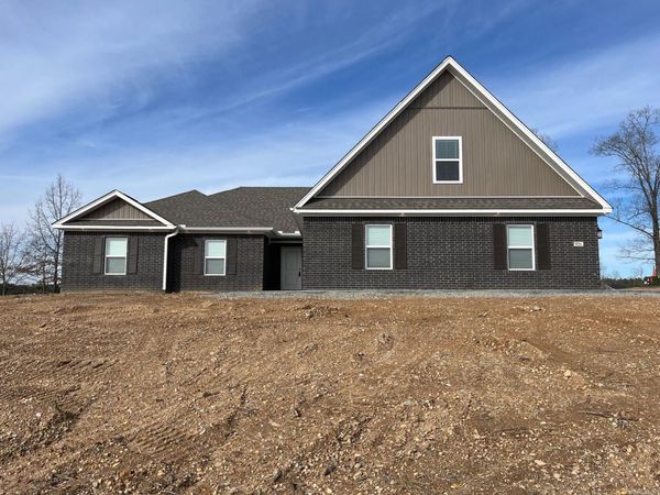 9056 Creek View, Bauxite, AR 72011