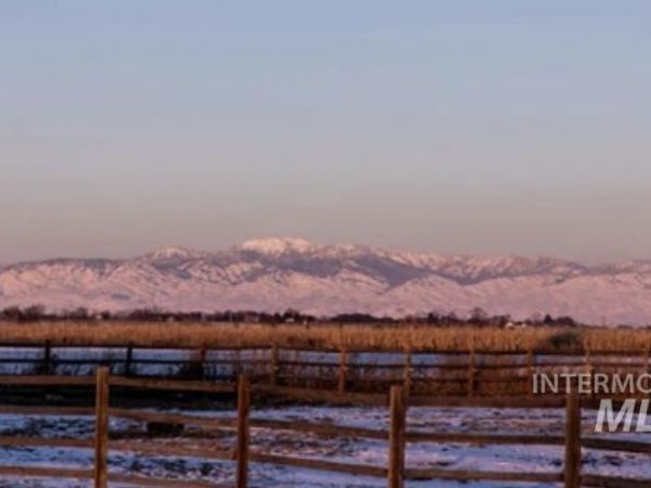 4545 E Hubbard, Kuna, ID 83634