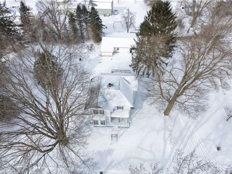 4775 School Street, Conneaut, OH 44030 Photo 4