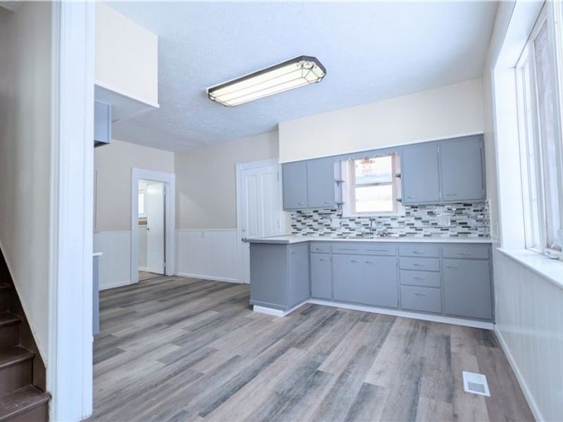 4775 School Street, Conneaut, OH 44030 Photo 8