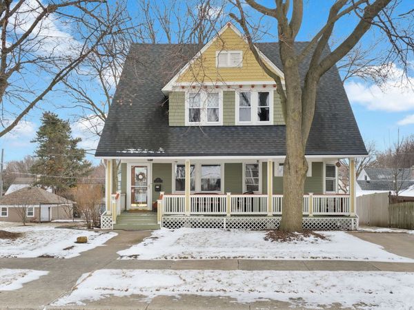 221 High Street, West Chicago, IL 60185