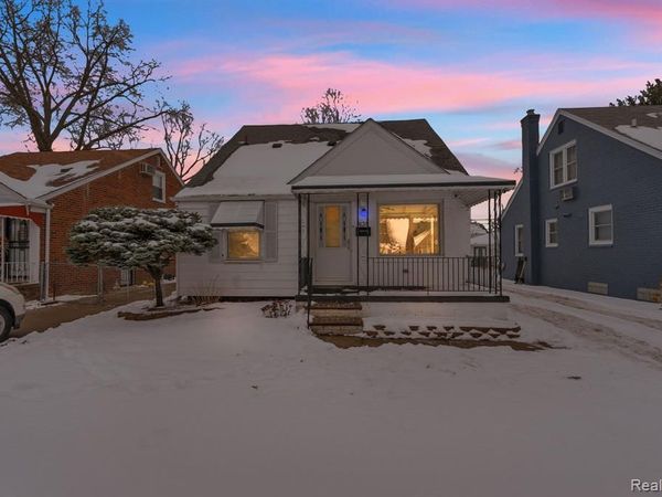 630 N Denwood Street, Dearborn, MI 48128