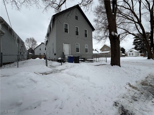 4217 Hyde Avenue, Cleveland, OH 44109