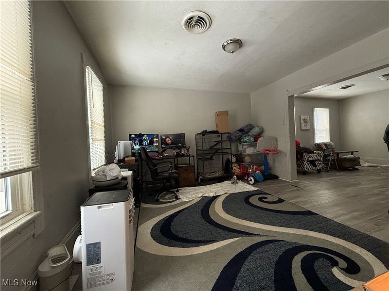 4217 Hyde Avenue, Cleveland, OH 44109 Photo 11