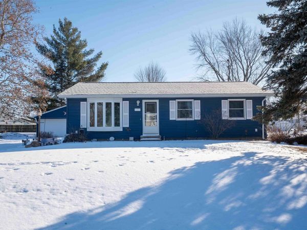 825 Belle Street, Waterloo, IA 50702