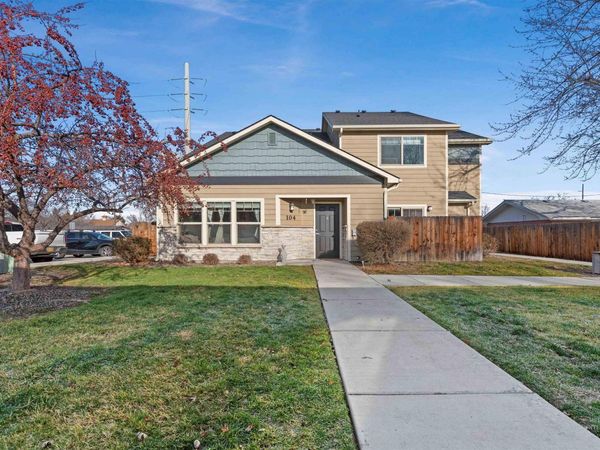 9107 Ustick Rd, Boise, ID 83705