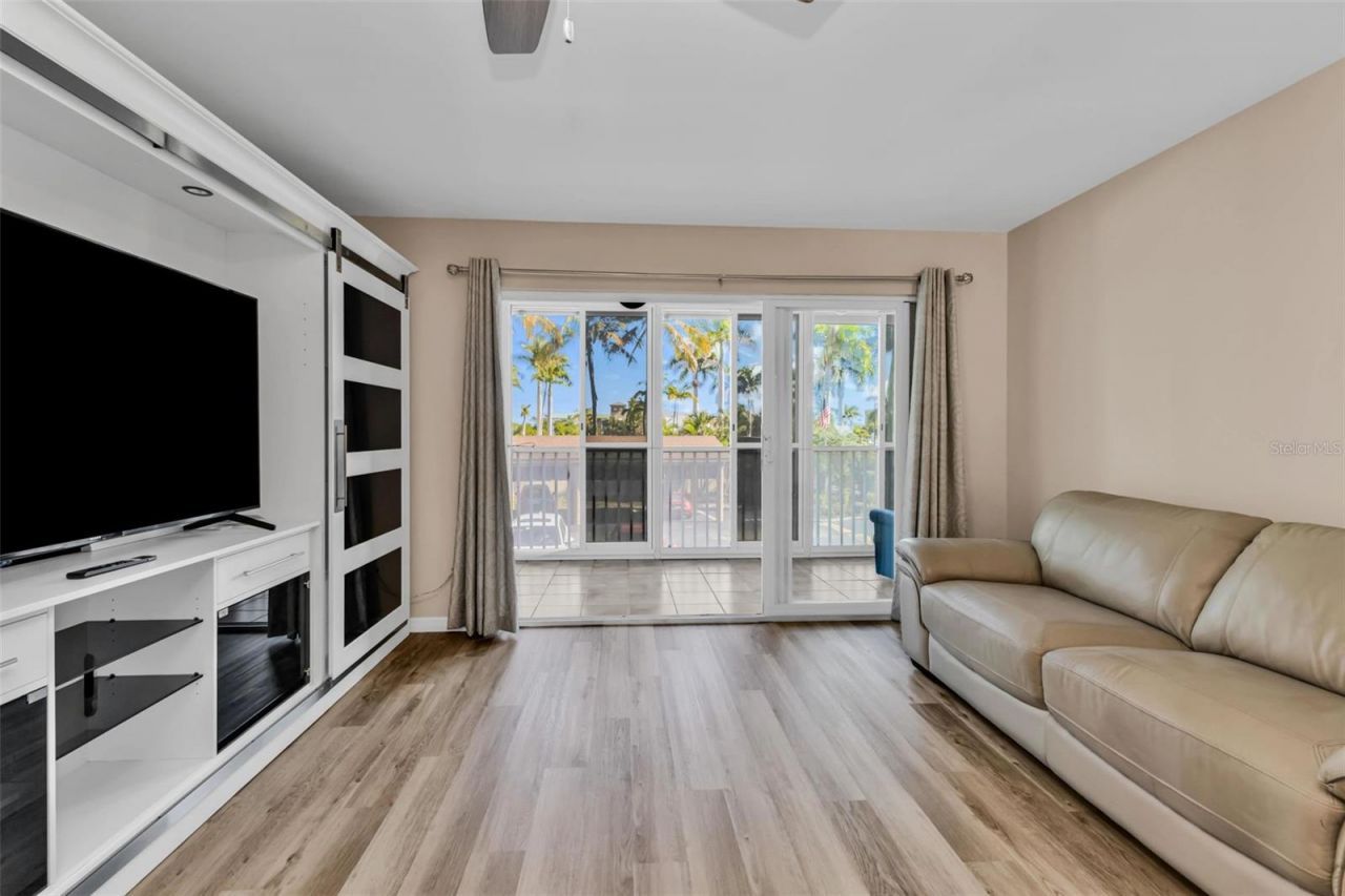 150 Harborside Avenue, Unit 209, Punta Gorda, FL 33950 Photo