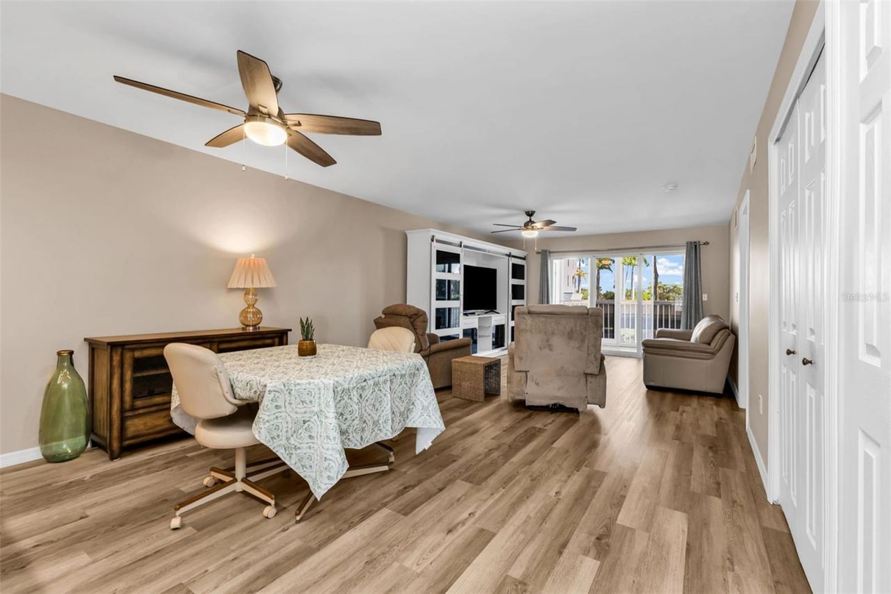 150 Harborside Avenue, Unit 209, Punta Gorda, FL 33950 Photo
