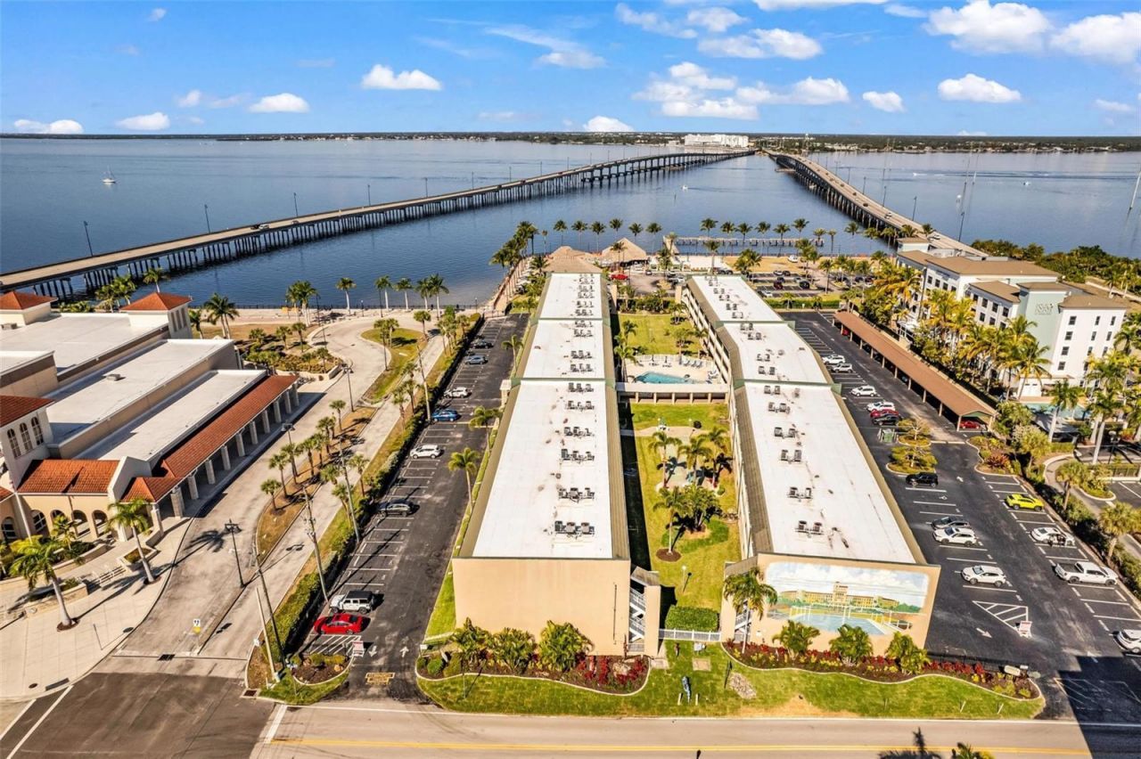 150 Harborside Avenue, Unit 209, Punta Gorda, FL 33950 Photo