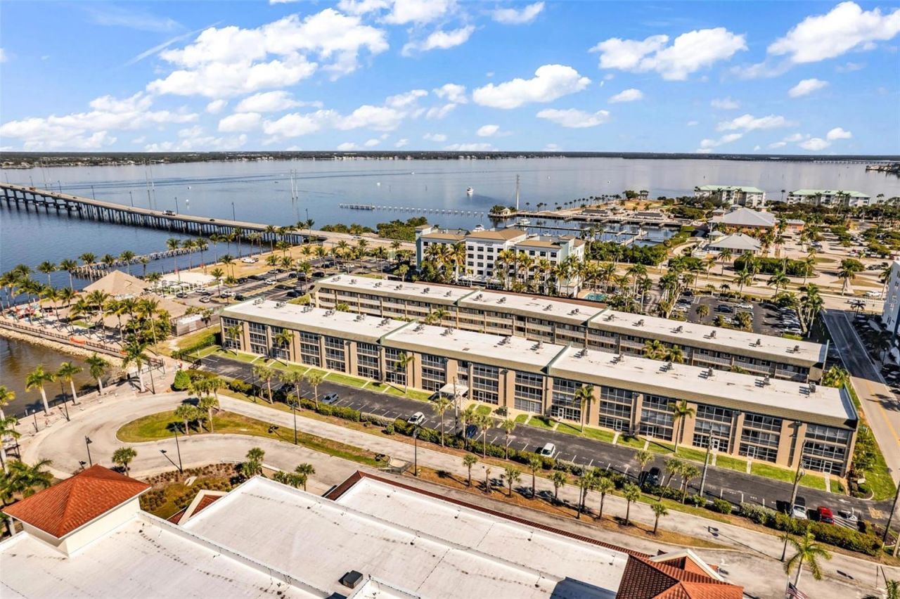150 Harborside Avenue, Unit 209, Punta Gorda, FL 33950 Photo