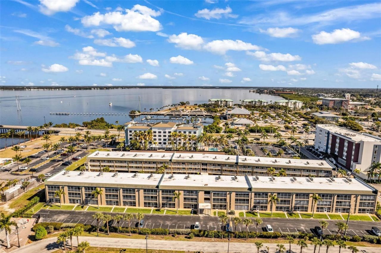 150 Harborside Avenue, Unit 209, Punta Gorda, FL 33950 Photo