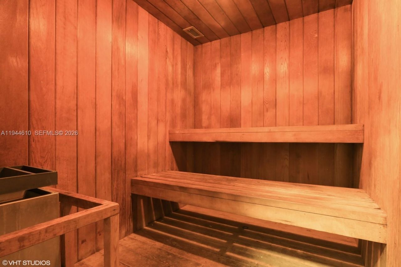 6770 Indian Creek Dr, Unit 14J, Miami Beach, FL 33141 Photo