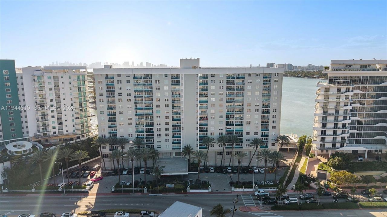 6770 Indian Creek Dr, Unit 14J, Miami Beach, FL 33141 Photo