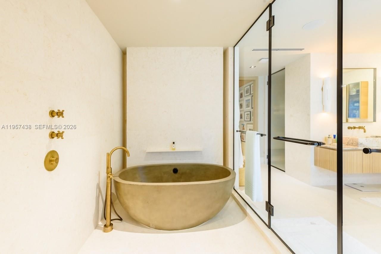 5902 SW 105th St, Pinecrest, FL 33156 Photo