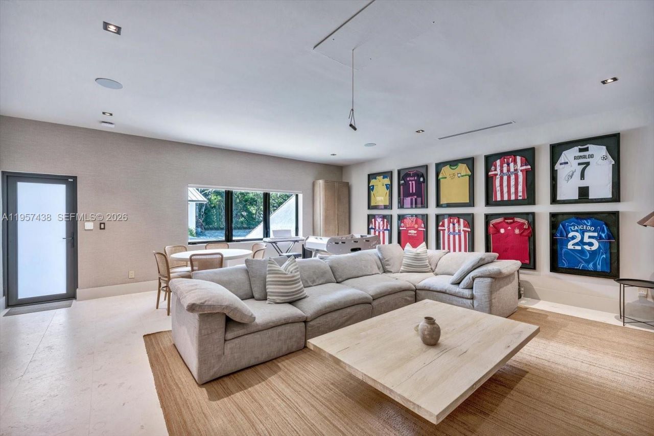 5902 SW 105th St, Pinecrest, FL 33156 Photo