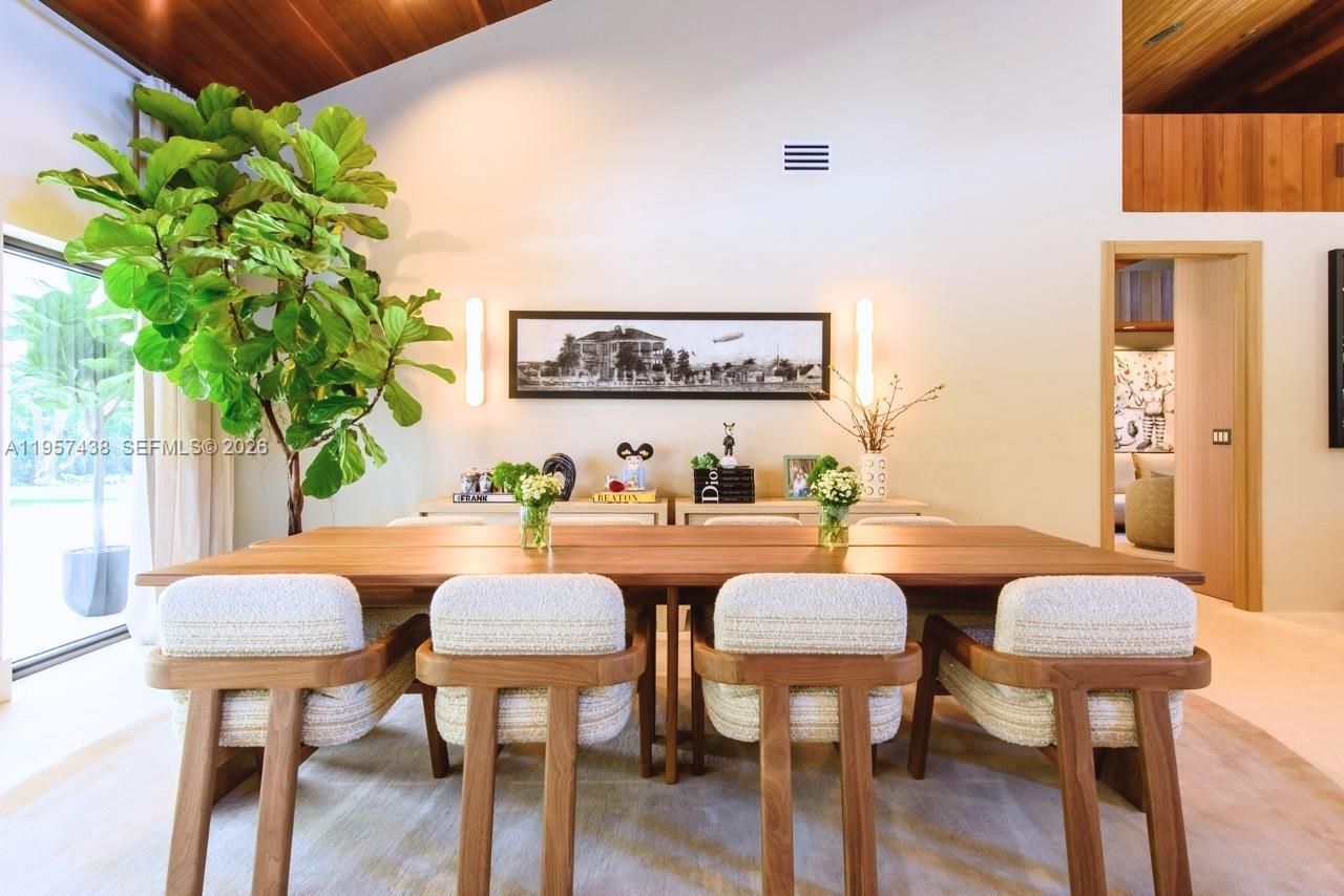 5902 SW 105th St, Pinecrest, FL 33156 Photo