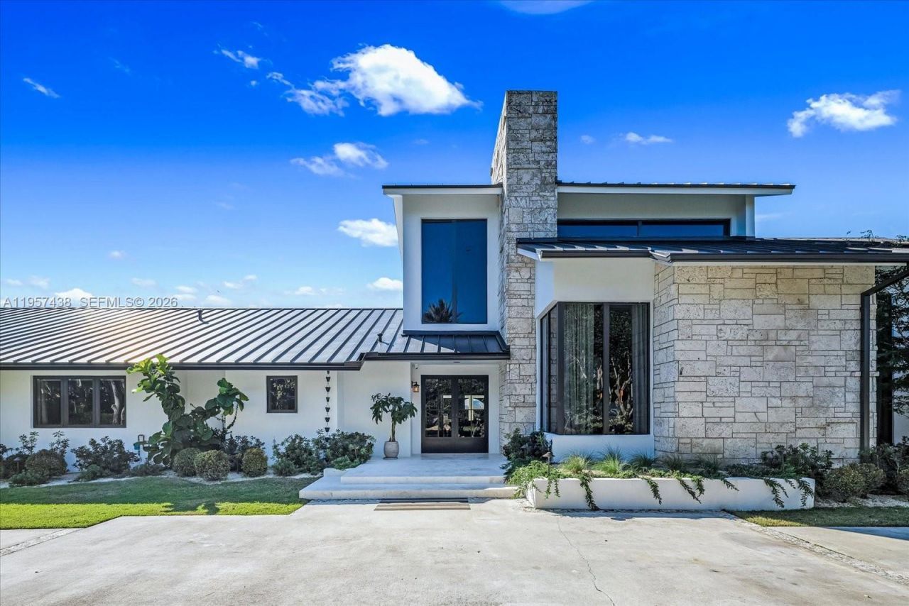 5902 SW 105th St, Pinecrest, FL 33156 Photo