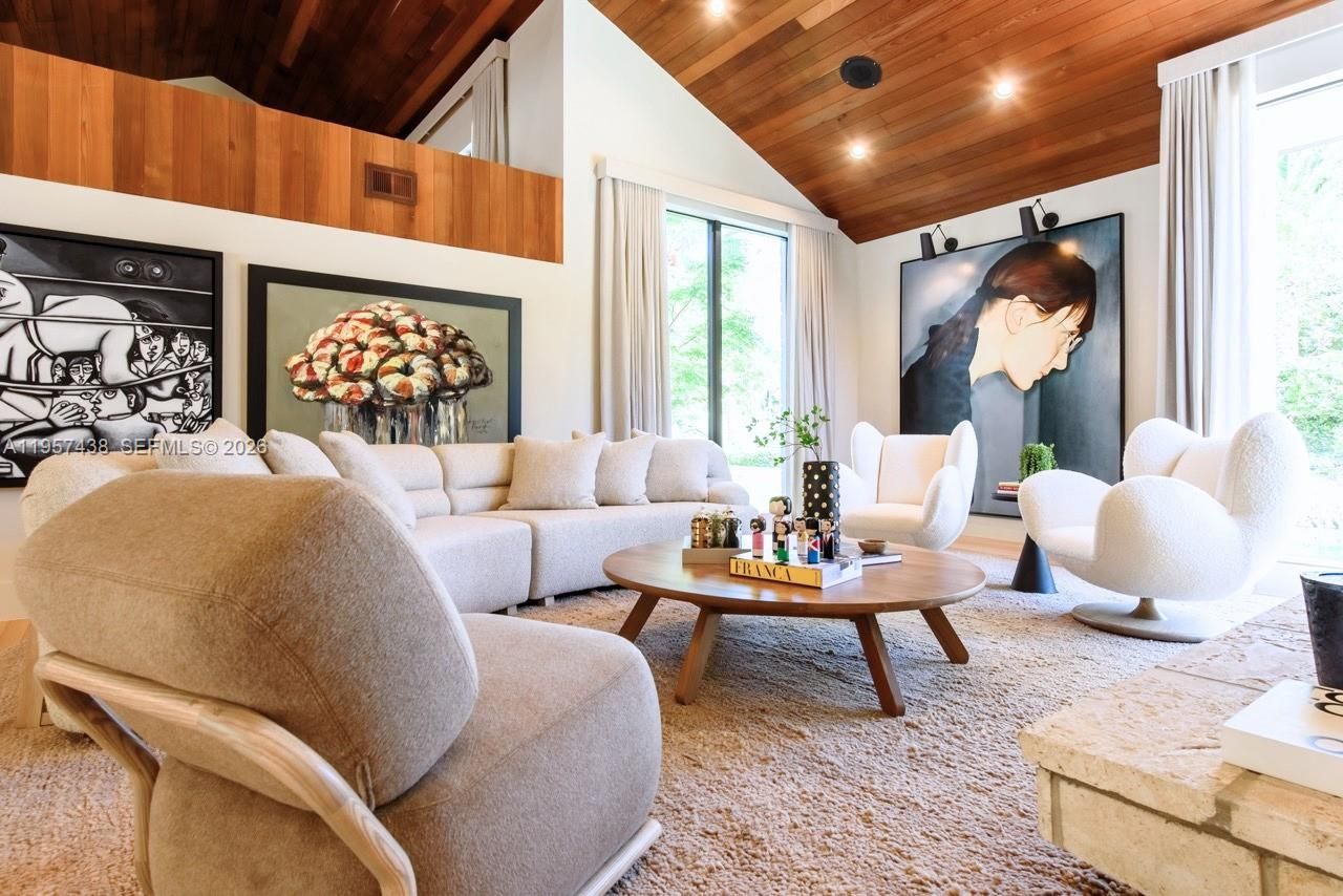 5902 SW 105th St, Pinecrest, FL 33156 Photo