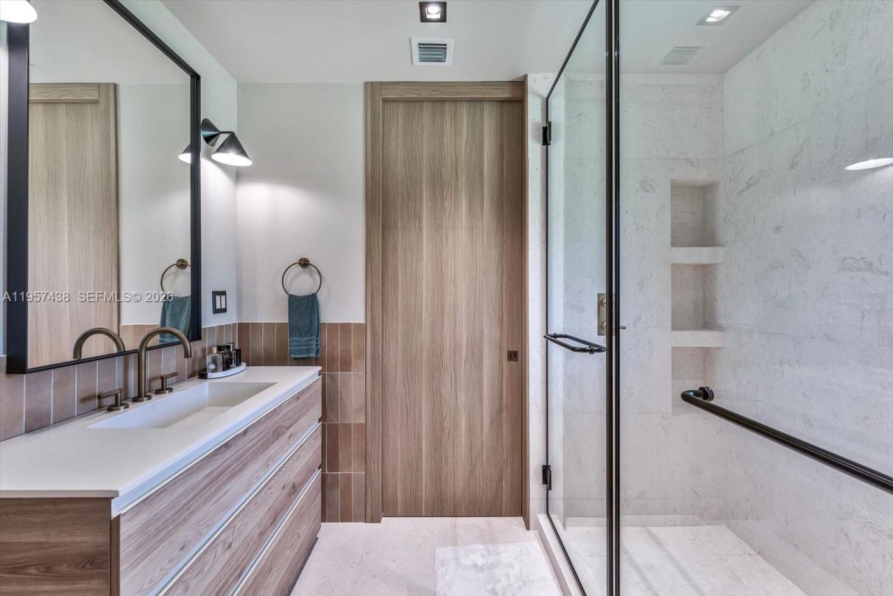 5902 SW 105th St, Pinecrest, FL 33156 Photo