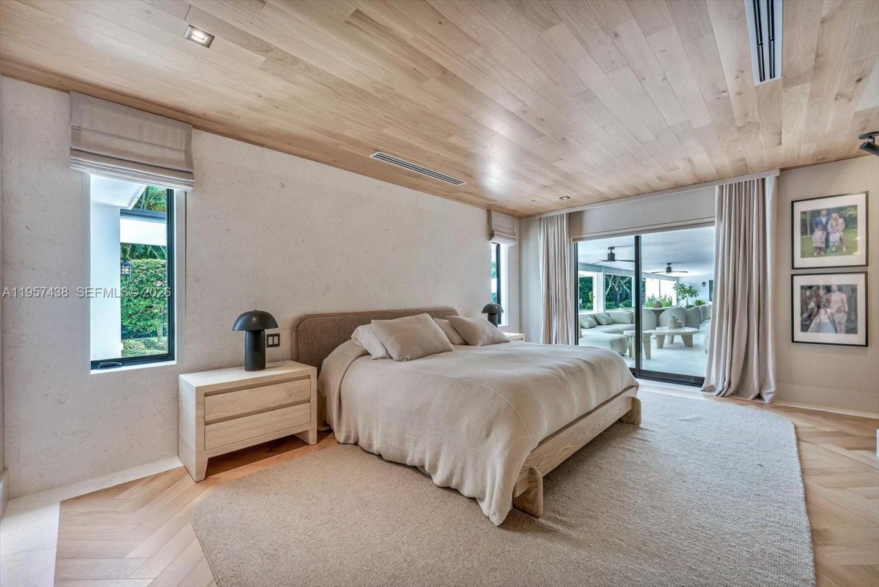 5902 SW 105th St, Pinecrest, FL 33156 Photo