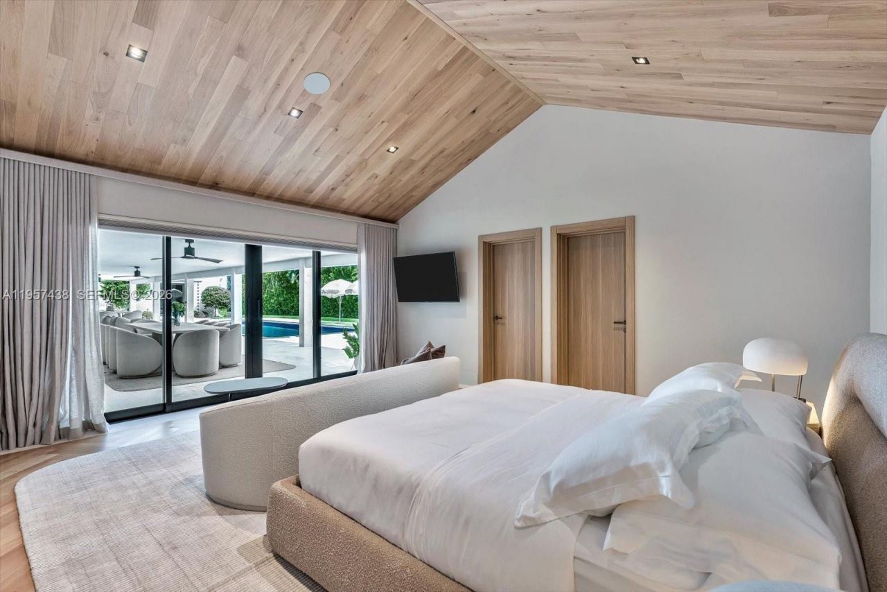 5902 SW 105th St, Pinecrest, FL 33156 Photo