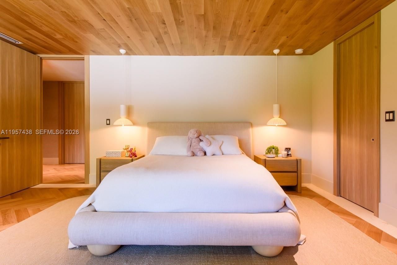 5902 SW 105th St, Pinecrest, FL 33156 Photo