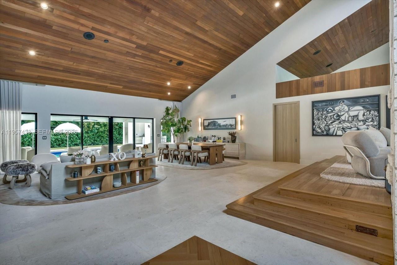 5902 SW 105th St, Pinecrest, FL 33156 Photo