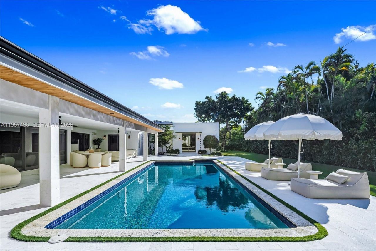 5902 SW 105th St, Pinecrest, FL 33156 Photo