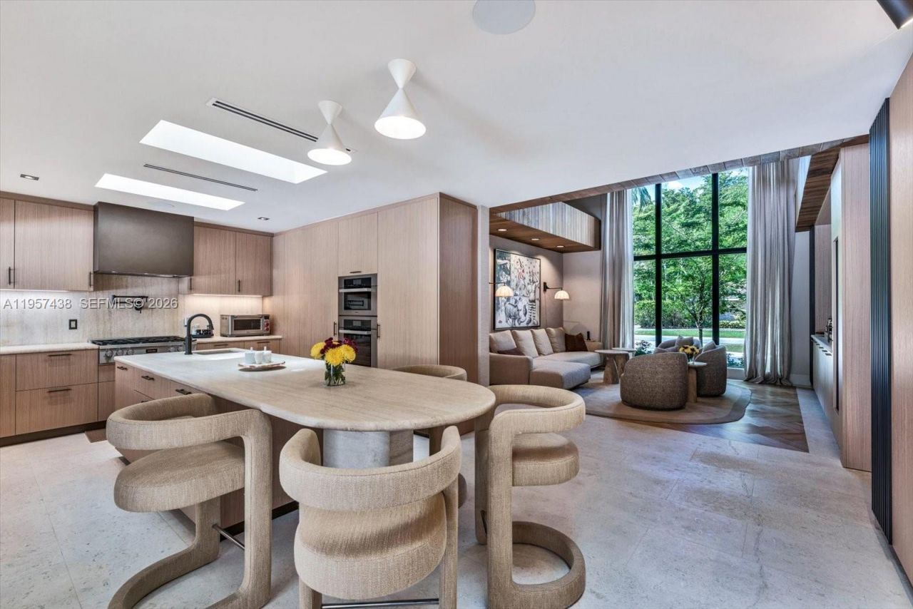 5902 SW 105th St, Pinecrest, FL 33156 Photo