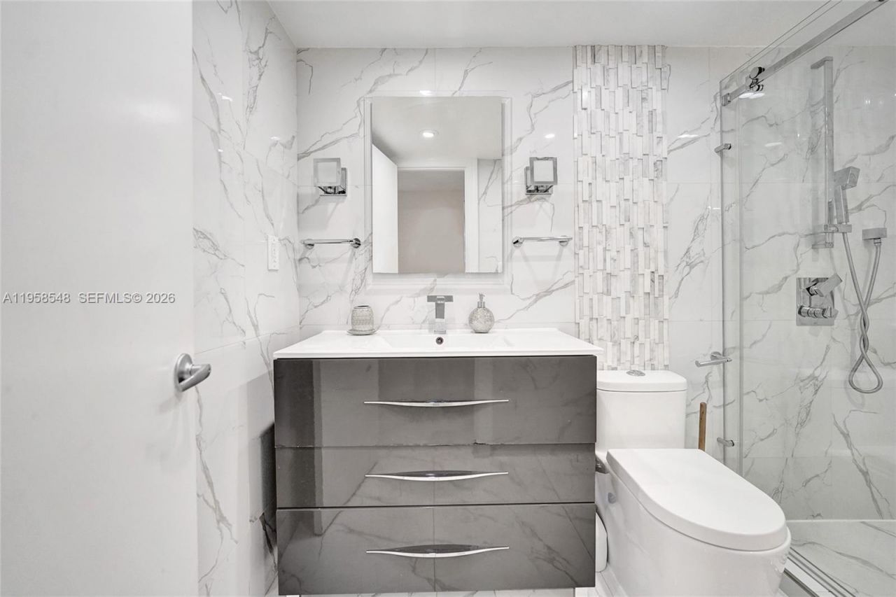 6911 Environ Blvd, Unit 1K, Lauderhill, FL 33319 Photo