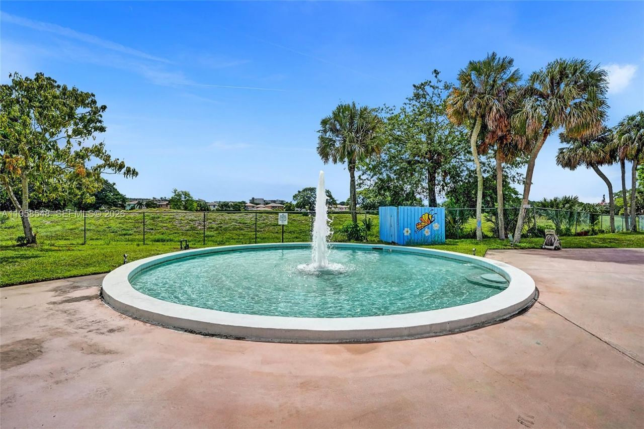 6911 Environ Blvd, Unit 1K, Lauderhill, FL 33319 Photo