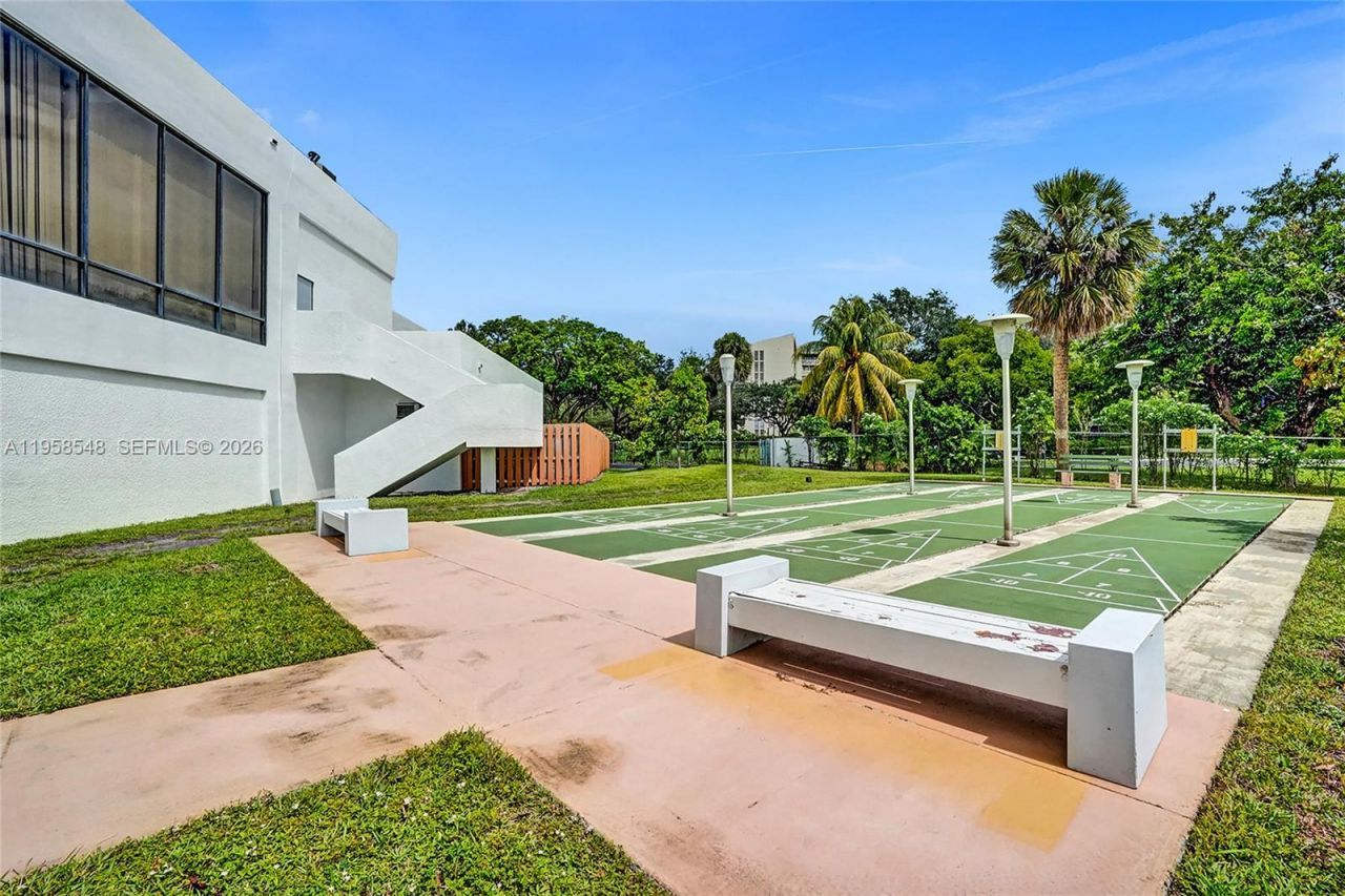 6911 Environ Blvd, Unit 1K, Lauderhill, FL 33319 Photo