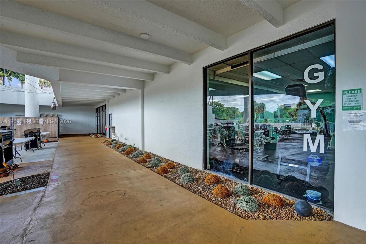 6911 Environ Blvd, Unit 1K, Lauderhill, FL 33319 Photo