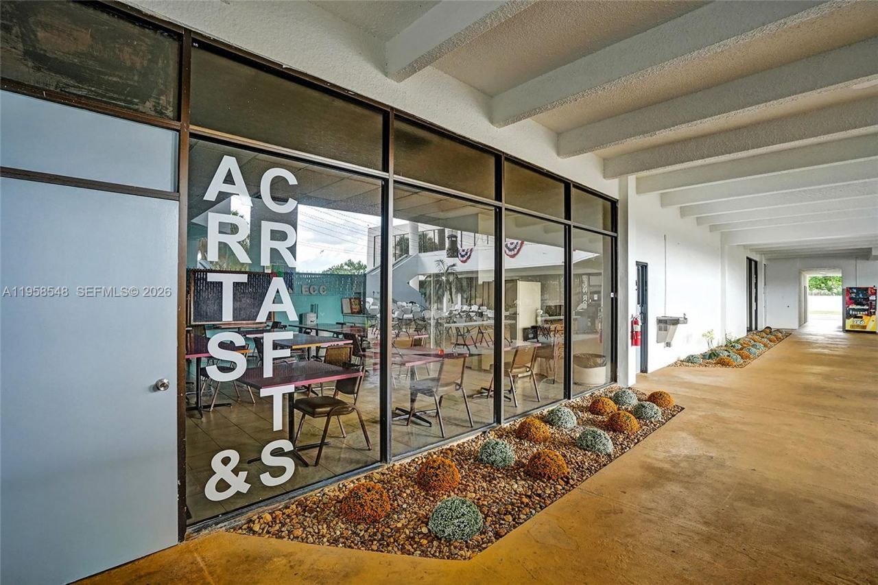 6911 Environ Blvd, Unit 1K, Lauderhill, FL 33319 Photo