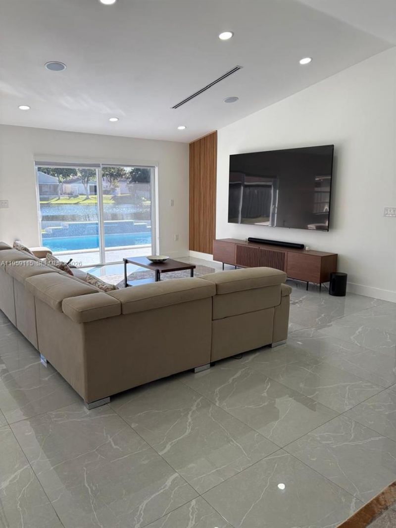 920 Monticello Ave, Unit 920, Davie, FL 33325 Photo