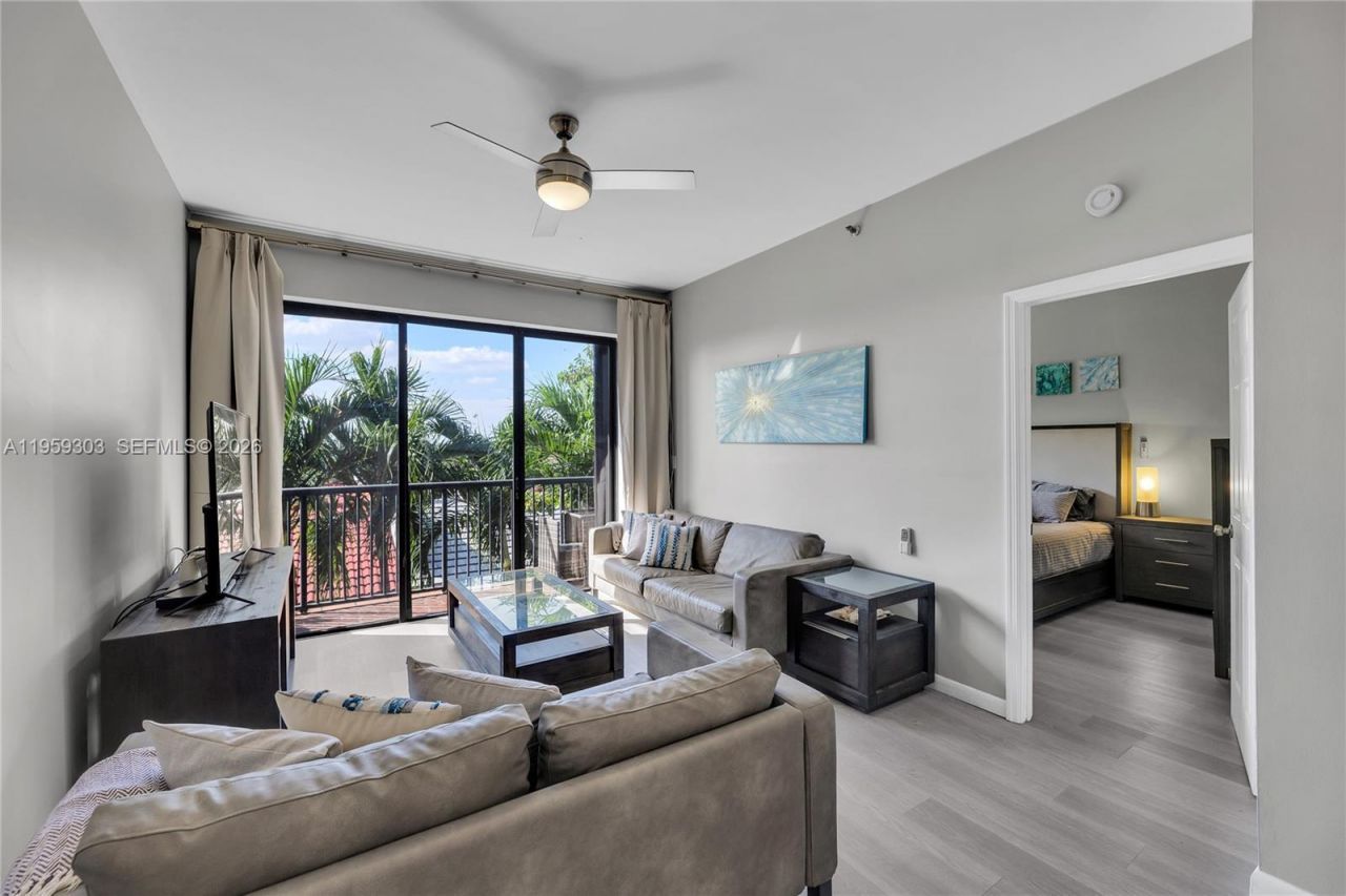 8816 Collins Ave, Unit 206, Surfside, FL 33154 Photo