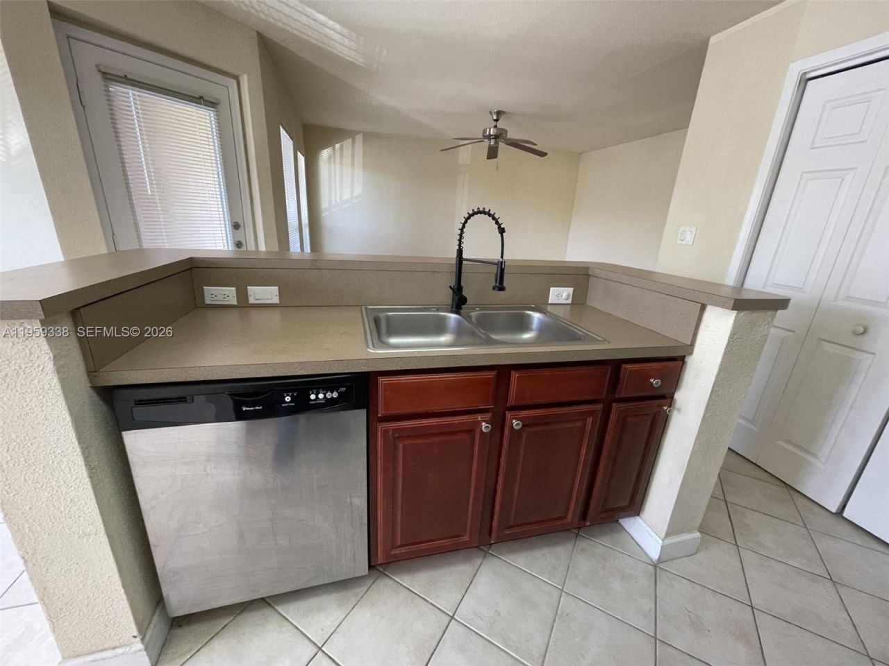 977 Riverside Dr, Unit 227, Coral Springs, FL 33071 Photo