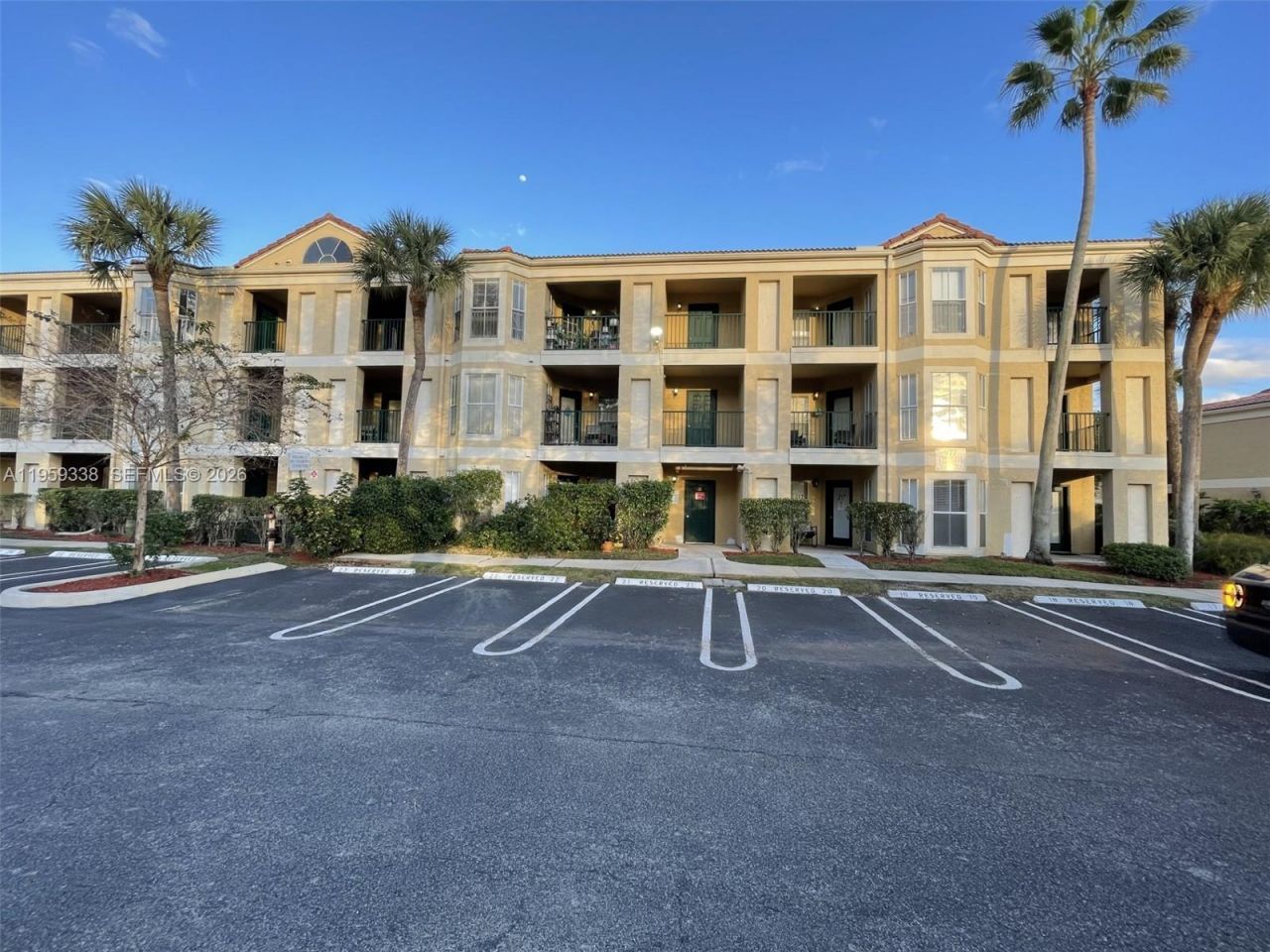 977 Riverside Dr, Unit 227, Coral Springs, FL 33071 Photo