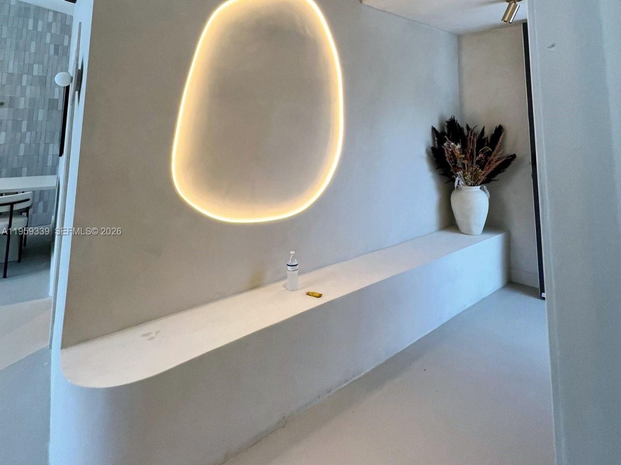 910 N Venetian Dr, Miami, FL 33139 Photo